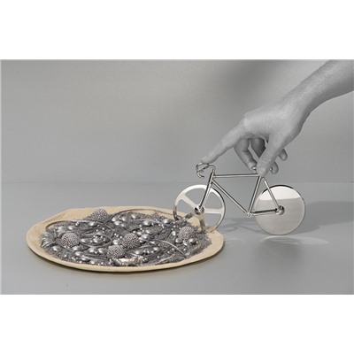 Нож для пиццы из нержавеющей стали The Fixie, серебрянный / Бренд: Doiy /