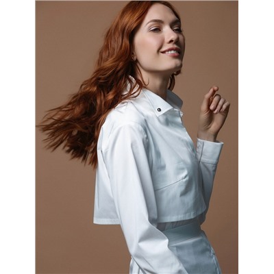 Блузка-рубашка с поясом и фирменной брошкой AR