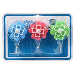 Крючок на присоске "Цветок 3D", металлический с пластмассовым основанием, 3 штуки 5,5х9х3,5см, цветные, в блистере (Китай)